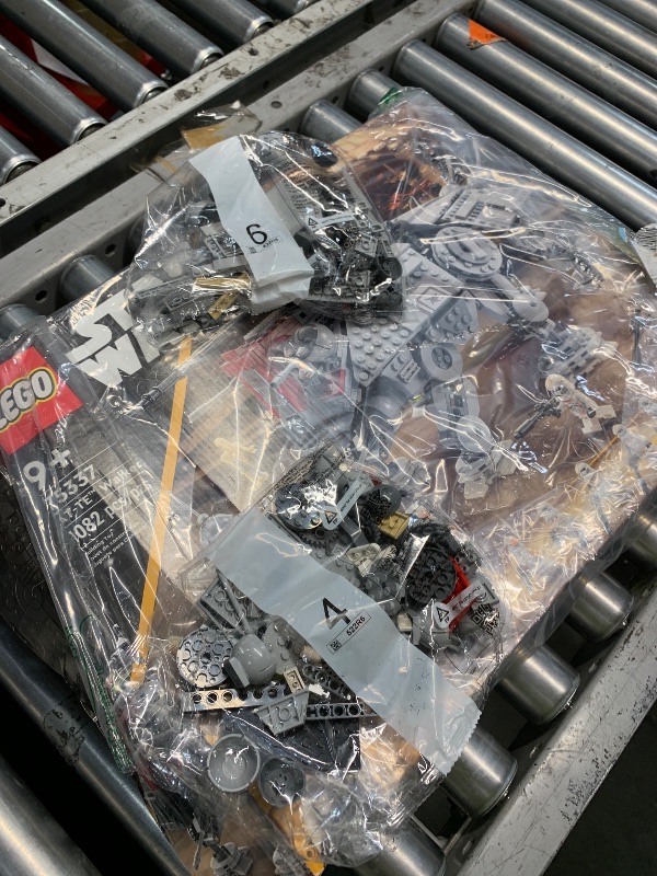 Photo 1 of ***MISSING PARTS***LEGO Star Wars AT-TE Walker Building Set - 75337
