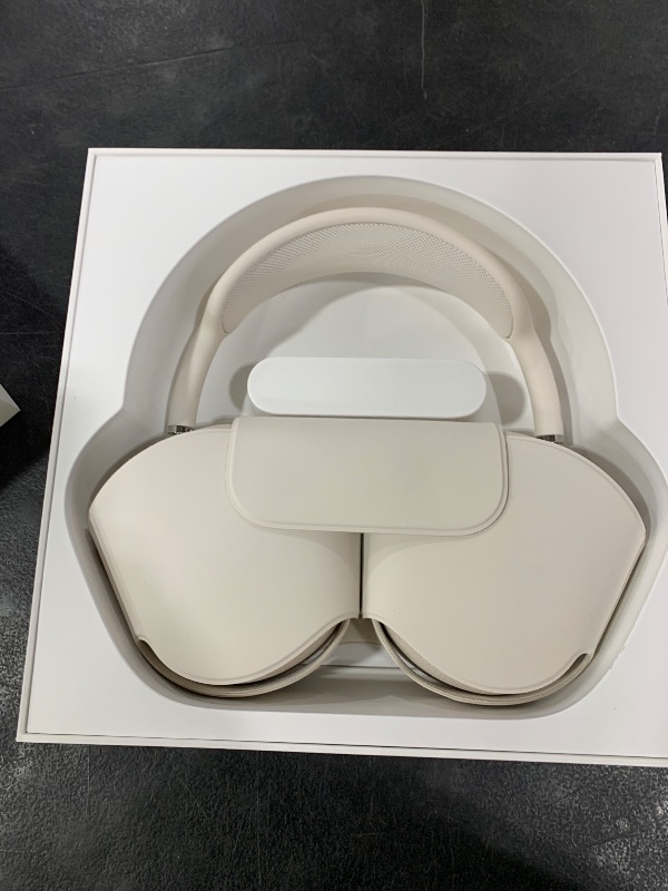 Photo 1 of Apple AirPods Max 2 Wireless Over-Ear Headphones – Starlight