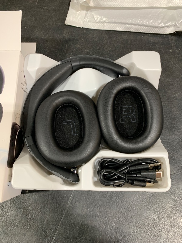 Photo 1 of MMWOWARTS Hybrid Active Noise Cancelling Bluetooth Headphones