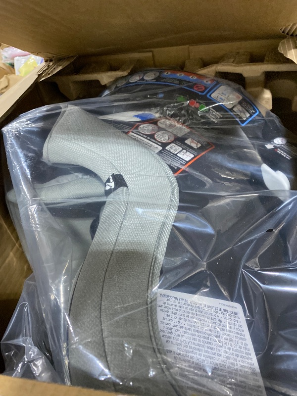 Photo 1 of Graco EasyTurn 360 2-in-1 Convertible Car Seat