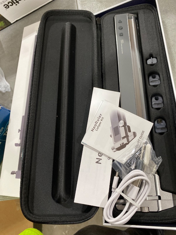 Photo 1 of HOZO NeoRuler Digital Caliper Kit