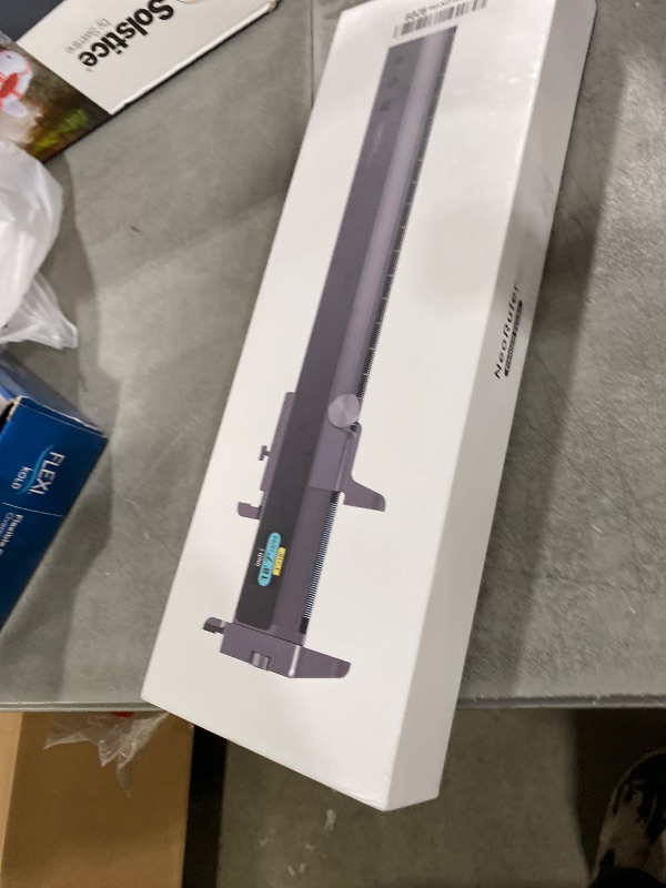 Photo 1 of HOZO NeoRuler Digital Caliper Kit