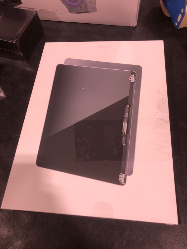 Photo 1 of AWGUKQT MacBook Air 13" A2337 M1 2020 LCD Screen Replacement