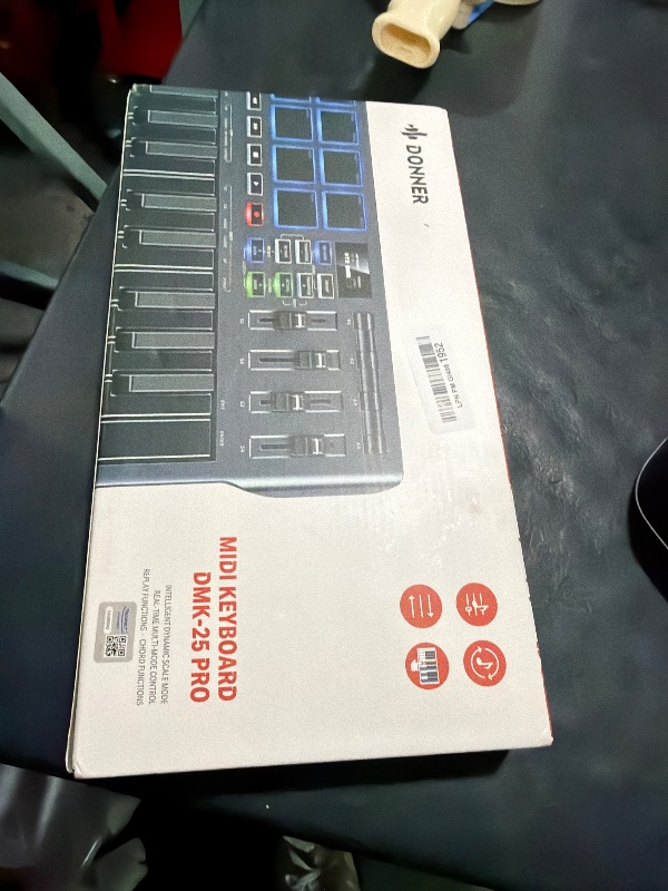 Photo 1 of Donner DMK25 Pro MIDI Keyboard Controller