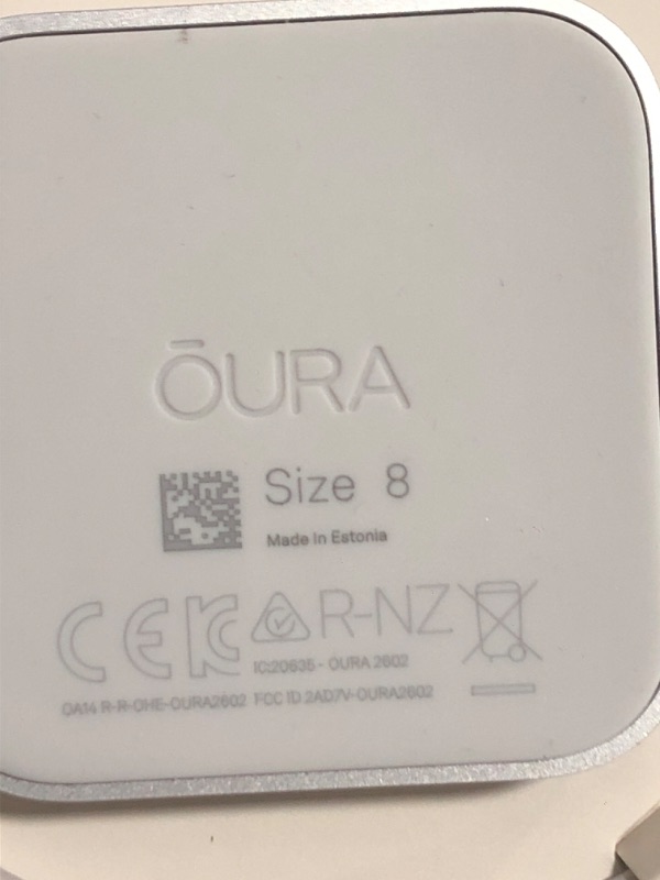Photo 1 of OURA Ring 5 Smart Ring - Silver - Size 8