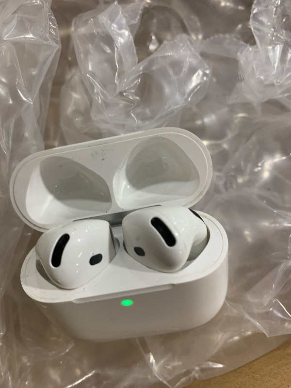 Photo 1 of Apple AirPods 4 Wireless Earbuds