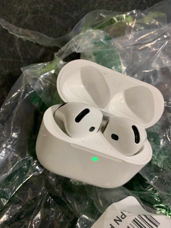Photo 1 of Apple AirPods 4 Wireless Earbuds