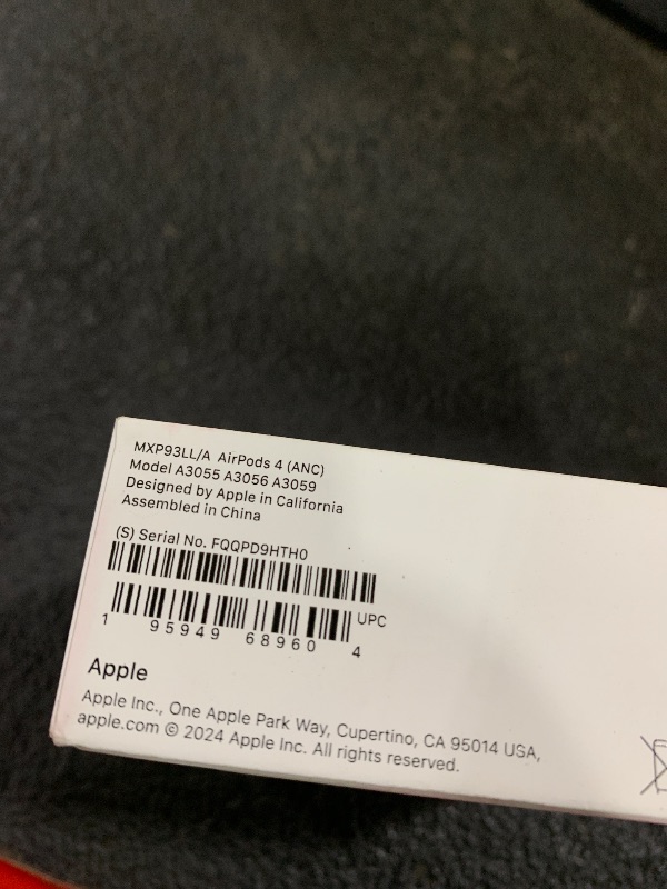 Photo 1 of Apple AirPods 4 Wireless Earbuds