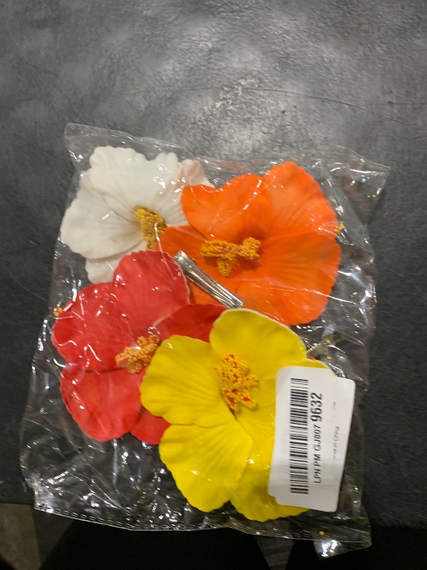 Photo 1 of Vodolo 4Pcs Flower Hair Clips
