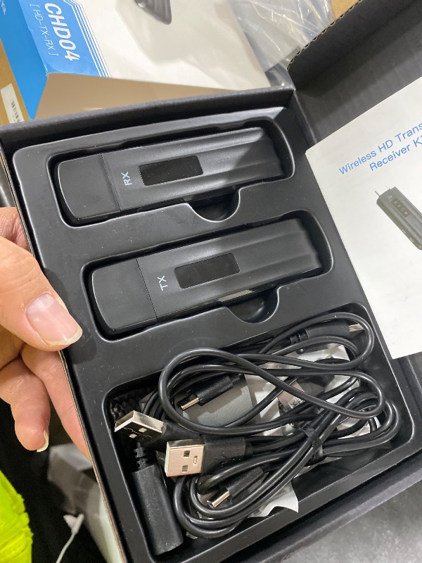 Photo 1 of Beyn Wireless HDMI Transmitter & Receiver - 4K, Plug and Play