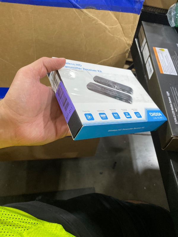 Photo 1 of Beyn Wireless HDMI Transmitter & Receiver - 4K, Plug and Play