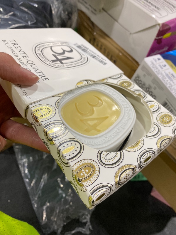 Photo 1 of Diptyque 34 Scented Oval, Saint Germain