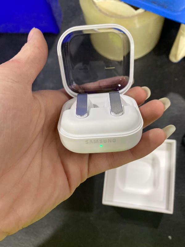 Photo 1 of Samsung Galaxy Buds 4 AI Wireless Earbuds - White