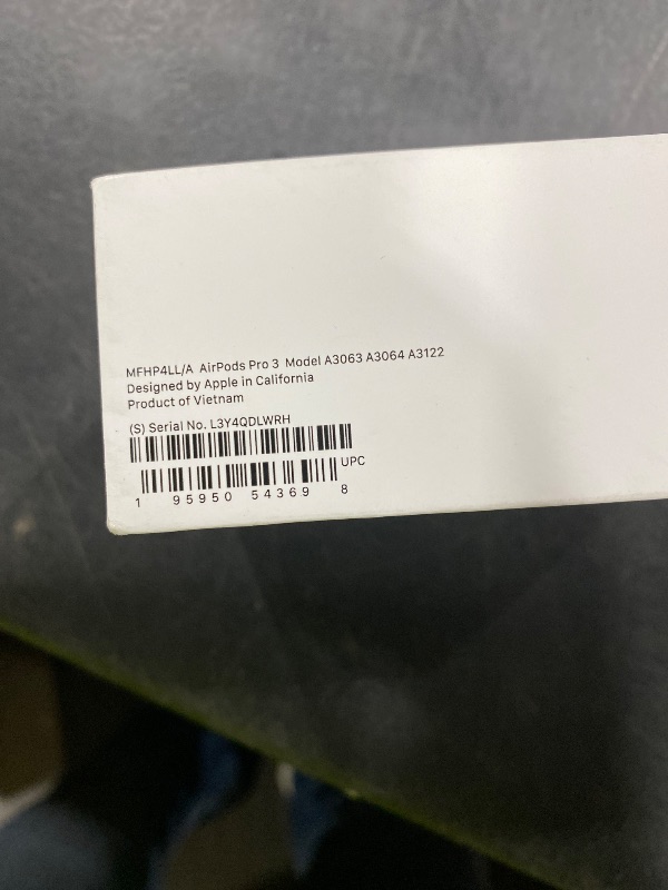 Photo 1 of Apple AirPods Pro 3 Wireless Earbuds