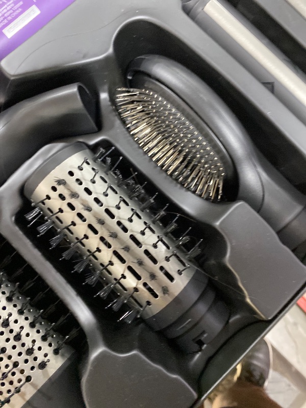 Photo 1 of Vincofy 7-in-1 Hot Air Brush Set