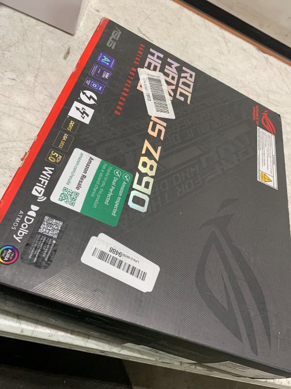 Photo 1 of ASUS ROG Maximus Z890 Hero Intel® Z890 LGA 1851 ATX Motherboard, Advanced AI PC-Ready, 22+2+1+2 Stages, DDR5, WiFi 7, 3X PCIe® 5.0 M.2, Thunderbolt™ 4, USB Type-C®, AI Overclocking/Cooling/Networking