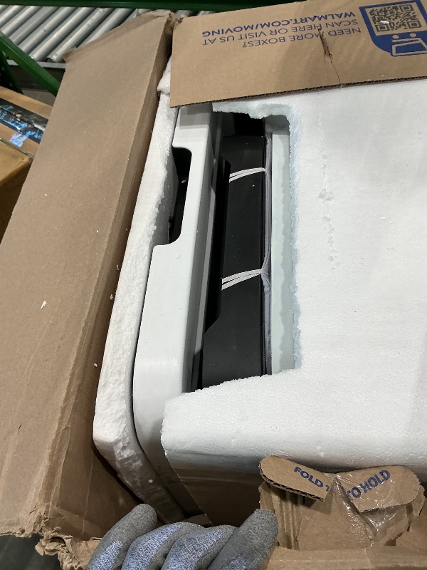 Photo 1 of *MAJOR DAMAGE*
VEVOR Auto Heat Press Machine, 15 x 15 inch, T-Shirt Press Machine with Auto Release and Adjustable Pressure, Digital Display, Rapid Heating, for Sublimation, Vinyl, Heat Transfer Projects, White