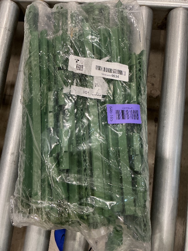 Photo 1 of [Some pieces broken] 4PCS Tomato Cages for Garden, Tomato Trellis for Raised Garden Bed, 51.2" Tall Cage Plant Support for Pots, Gardening Supplies Trellis for Climbing Plants (4PCS?High: 51.2 Inch)