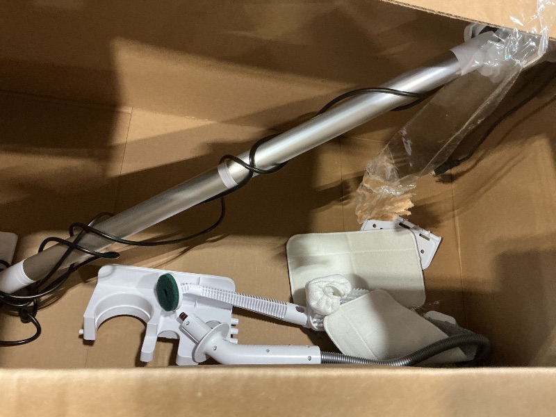 Photo 1 of 1 Steam Cleaner, Steam Mop & Detachable Handheld Steam Cleaner, 320ml Water Tank, 10s Fast Heating, Portable Steamer for Kitchen, Floor, Tiles, Window, BBQ Grill, Car, Bright White