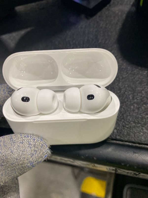 Photo 1 of *MISSING PARTS**
Apple AirPods Pro 3 Wireless Earbuds, Active Noise Cancellation, Live Translation, Heart Rate Sensing, Hearing Aid Feature, Bluetooth Headphones, Spatial Audio, High-Fidelity Sound, USB-C Charging