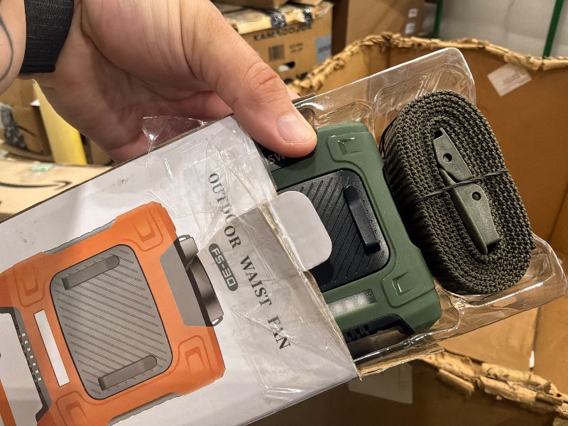 Photo 1 of [Barely blows, needs repairs] LOUISWARE Portable Waist Fan 10000mAh Rechargeable Waist Clip Fan 18000RPM With Max 12H Working Time 3-speed adjustment with LED flashlight Portable Fan for Outdoor Jobsite and etc
**USED**