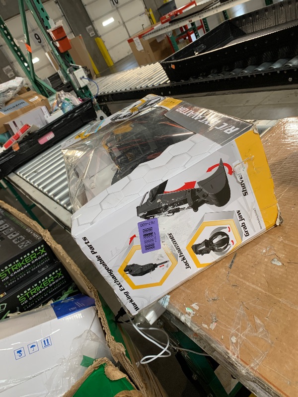 Photo 1 of *** MISSING CONTROLLER***
Double E Volvo 1:16 Scale Remote Control Excavator, 17 Channel 3-in-1 Construction Toy with Metal Shovel, Drill, Grab & Lights, 2.4GHz Full Function Digger for Outdoor Sandbox, Gift for Kids & Adults