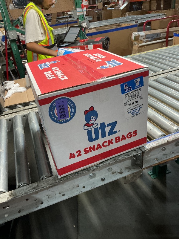Photo 1 of ***FACTORY SEALED*** BEST BY 02/02/2026***
Utz Ripples Original Crispy Chips Made from Fresh Potatoes, 42 Count, Crunchy Individual Snacks to Go, Gluten Free Snacks