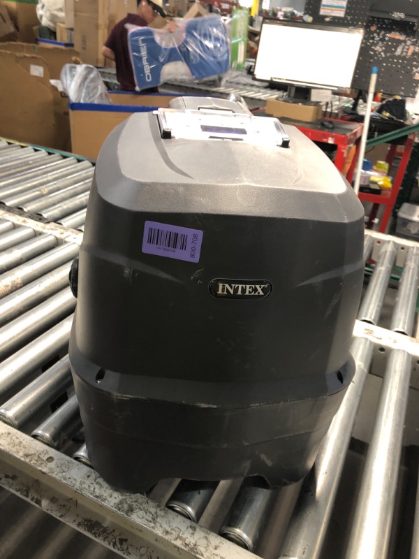 Photo 1 of ***************THIS IS ONLY THE PUMP/CONTROLLS UNIT*******************
INTEX 28433EP PureSpa Bubble Deluxe Spa Set: Includes Energy Efficient Spa Cover – 120 Bubble Jets – Octagonal Design – 4 Person Capacity – 71" x 71" x 28"