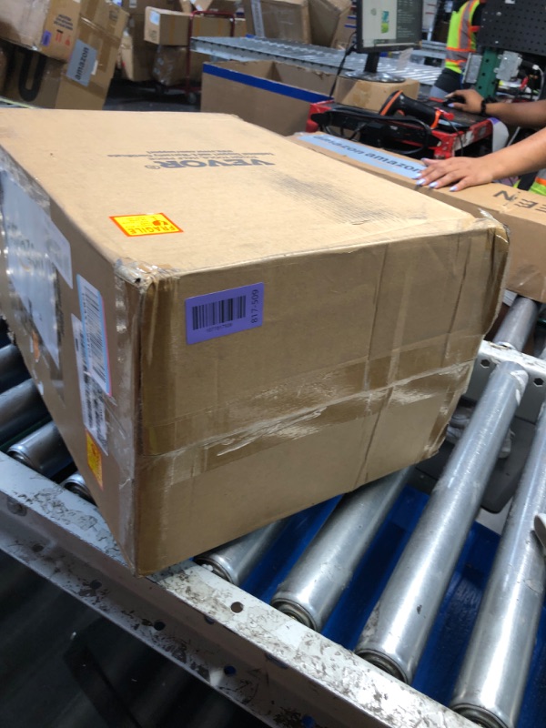 Photo 1 of ***missing everything, tank only*** VEVOR Aquarium Filter 528GPH, 5-Stage Canister Filter 200-250 Gallon, Ultra-Quiet Internal Aquarium Filter with UV Protection, Submersible Power Filter with Multiple Function for Fish Tanks, 25W