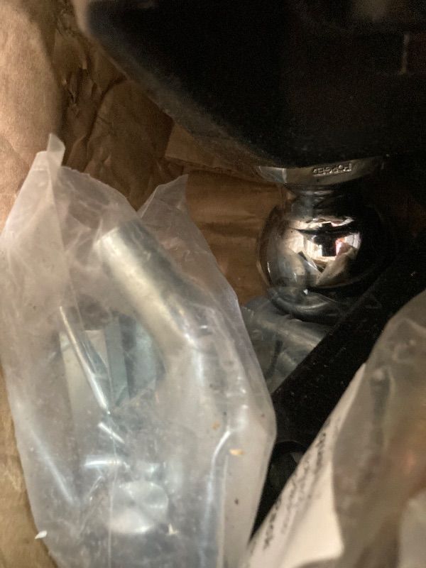 Photo 1 of ***MISSING PIECES -SELLING AS IS*** Equal-i-zer 4-point Sway Control Hitch, 90-00-1001, 10,000 Lbs Trailer Weight Rating, 1,000 Lbs Tongue Weight Rating, Weight Distribution Kit DOES NOT Include Hitch Shank, Ball NOT Included