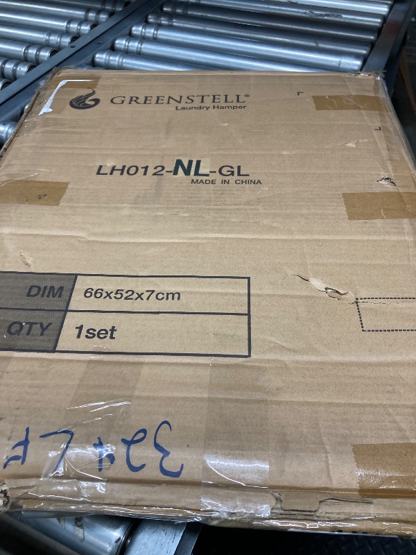 Photo 1 of ***Is missing parts to put together?There's no instructions, and there's no lining for the inside***GREENSTELL Laundry Hamper with Lid, 90L Clothes Hamper with 2 Removable Liner Bags & 2 Mesh Laundry Bags, Handwoven Synthetic Rattan Laundry Basket for Clo