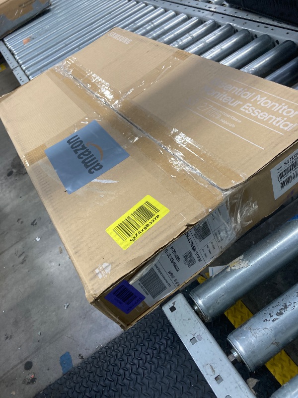Photo 1 of **** PARTS ONLY **** NO REFUND & NO RETURN ****
Samsung 27" (S30GD) Essential Monitor with IPS Panel and Tilt Only Stand, 100Hz Refresh Rate, Ergonomic Design, Advanced Eye Care, Game Mode, LS27D304GANXZA