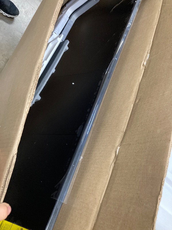 Photo 1 of **broken; no returns or refunds accepted**Samsung 65-Inch Class QLED Q7F Series Samsung Vision AI Smart TV (2025 Model, 65Q7F) Quantum HDR, Object Tracking Sound Lite, Q4 AI Gen1 Processor, 4K upscaling, Gaming Hub, Alexa Built-in