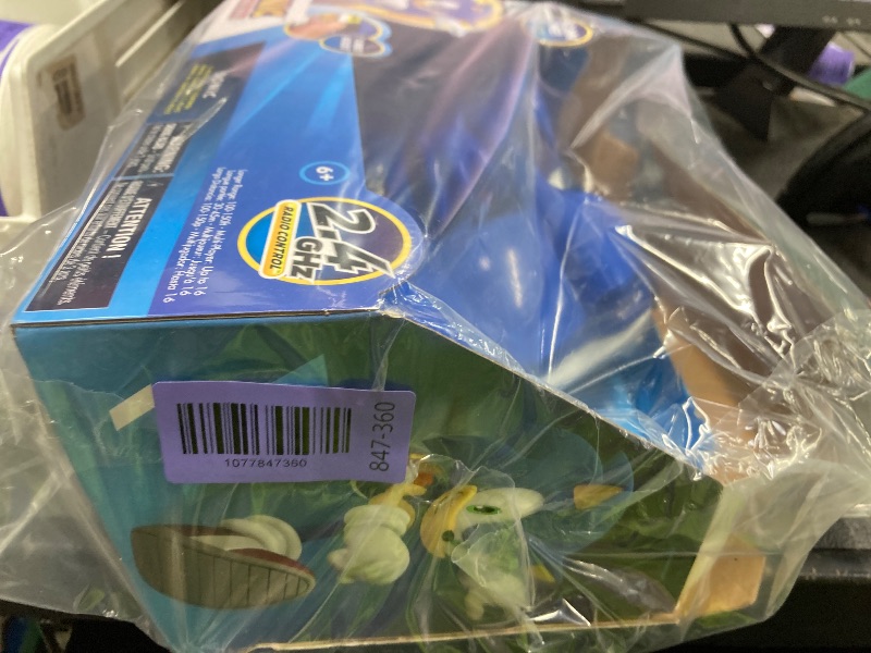 Photo 1 of ***MISSING PIECES -SELLING AS IS ***NKOK Team Sonic Racing 2.4GHz Radio Control Toy Car with Turbo Boost - Sonic the Hedgehog 601, Features Working Lights, Adjustable Front Wheel Alignment, Super Fun and Easy, Ages 6 and up