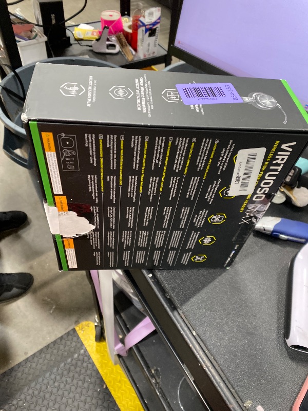 Photo 1 of ***MISSING PIECE SELLING AS IS *** Corsair Virtuoso MAX Wireless Officially Licensed Xbox Series X|S Gaming Headset – Dolby Atmos, Active Noise Cancelling, 2.4GHz Wireless & Bluetooth, Game/Chat Audio Controls, PC – Carbon
