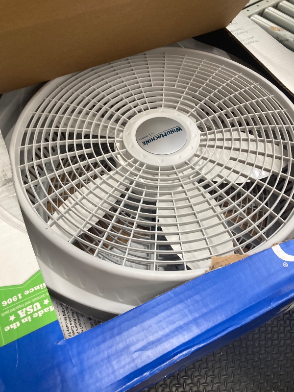 Photo 1 of ***PARTS ONLY****Lasko Wind Machine Fan, Air Circulator Fan with 3 Speeds, 20" Model 3300, Gray
