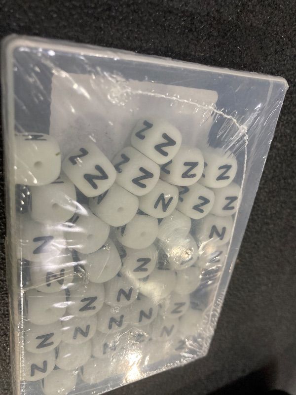 Photo 1 of ***FACTORY SEALED***HUAAPLEVLA 40 Pcs 12mm Silicone Letter Beads for Keychain Making Luminous Silicone Alphabet Bead Bulk Square Focal Letter Beads for Bracelets Pens Lanyards Jewelry Making and DIY Crafts(White N)***FACTORY SEALED***