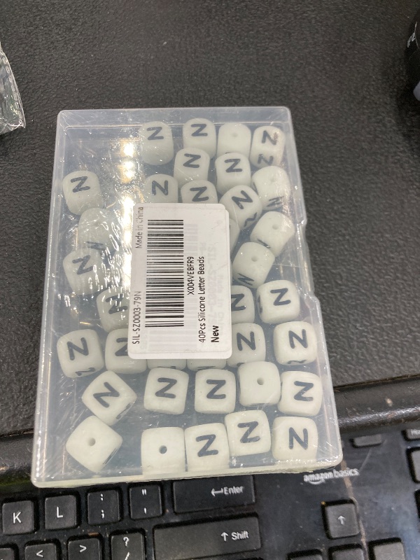Photo 1 of ***FACTORY SEALED***HUAAPLEVLA 40 Pcs 12mm Silicone Letter Beads for Keychain Making Luminous Silicone Alphabet Bead Bulk Square Focal Letter Beads for Bracelets Pens Lanyards Jewelry Making and DIY Crafts(White N)***FACTORY SEALED***