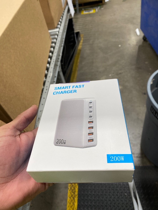 Photo 1 of ***no work ***USB C Charger Block,200W GaN 8 Port USB C Charging Station USB Hub Block Cube Type C & USB A Wall Charger Power Adapter for Multiple Devices Apple iPhone 16/15/14,Steam Deck,MacBook Pro/Air,iPad Pro