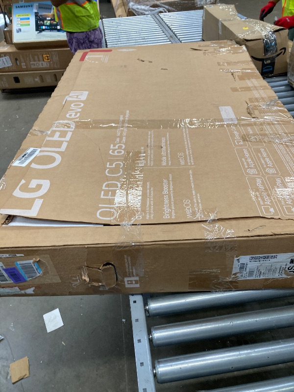 Photo 1 of **** NO RETURN**LG 65-Inch Class OLED evo AI 4K C5 Series Smart TV w/Dolby Atmos, Dolby Vision, HDR10, AI Super Upscaling 4K, Filmmaker Mode, Wow Orchestra, Alexa Built-in (OLED65C5PUA, 2025)