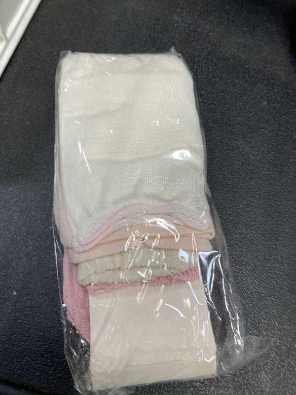 View 2 of ?? Kinuya 4 Socks Set for Layers Silk and Cotton 5 fingers Socks Toe Socks Warm Health Care Made in Japan (Silk & Cotton, Pink)