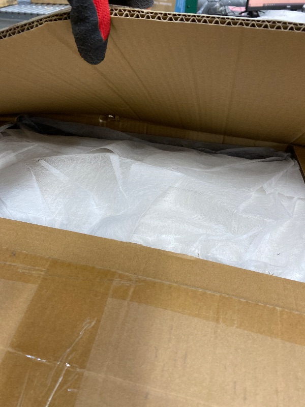 Photo 1 of ***Box 2 /2**** Missing box 1****
FAVSH 81.5" Convertible L Shaped Sleeper Sofa Bed with Storage Chaise, 3-Seat Pull Out Sectional Couch & Removable Cushions, Chenille Fabric for Small Apartment, Living Room, Beige