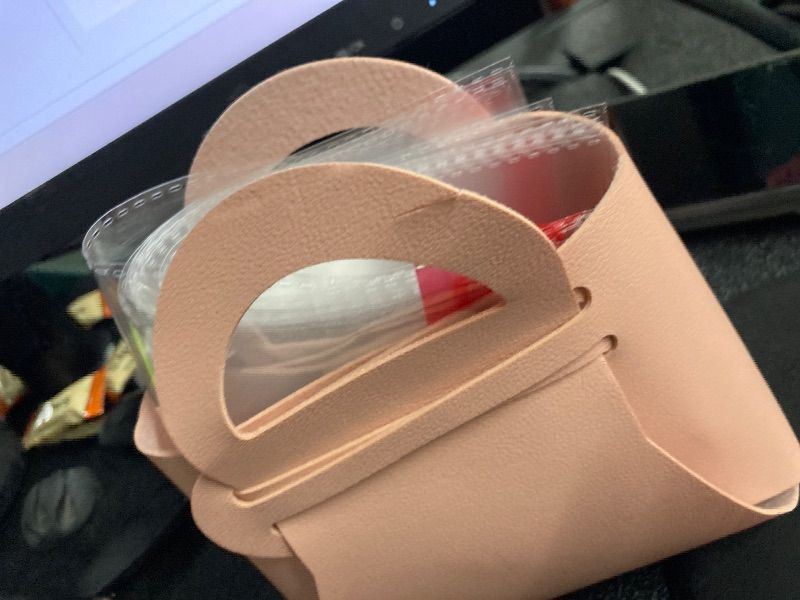 Photo 1 of ***SMALL CUT ON  HANDLE/MISSING RIBBONS***Vane Oak Money Pull Box for Cash, Surprise Money Boxes with Ribbon Leather Mini Bags with 30 Pcs Transparent Bags for Birthday Party Christmas (Pink)