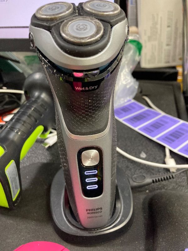 Photo 1 of ***NO BOX**Philips Norelco CareTouch Head Shaver, Rechargeable Wet & Dry Electric Shaver with Pop-Up Trimmer for Bald Men with Sensitive Skin and Scalp, S3210/51