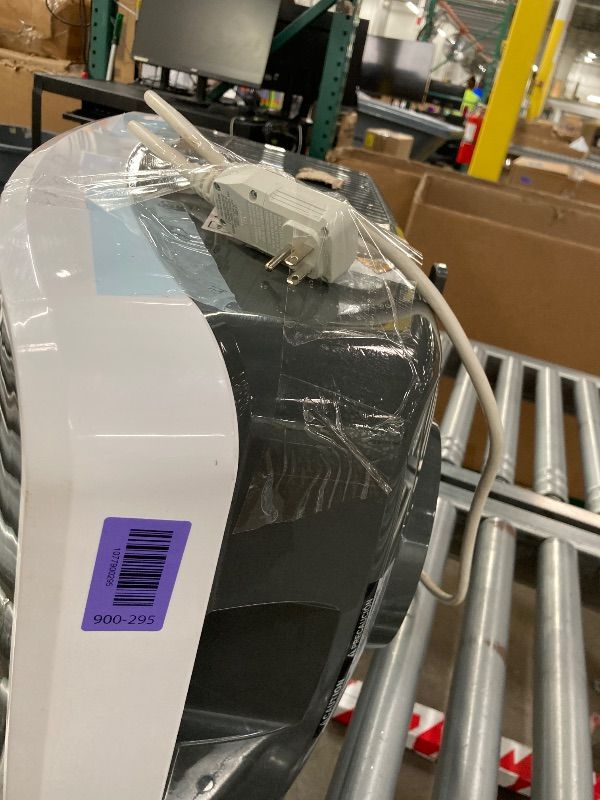 Photo 1 of ***PARTS ONLY**** Shinco 8,000 BTU Portable Air Conditioner, AC Unit with Built-in Cool, Dehumidifier & Fan Modes for Room up to 350 sq.ft, Conditioner Remote Control, 24 Hour Timer, Installation Kit