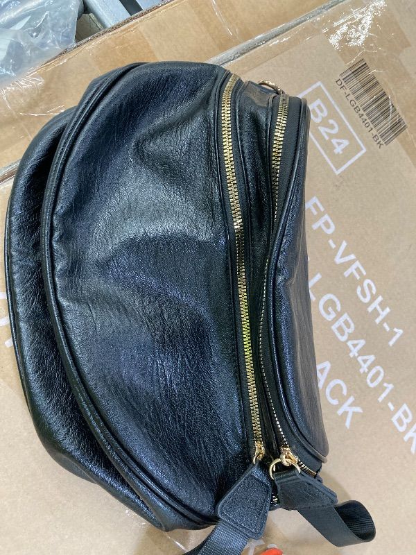 Photo 1 of **MISSING SHOULDER STRAP AND SMALL BAG****Valentoria Fashionable Womens Leather Waist Bag Crossbody Bag Detachable Wallet Adjustable Shoulder Strap (Black)