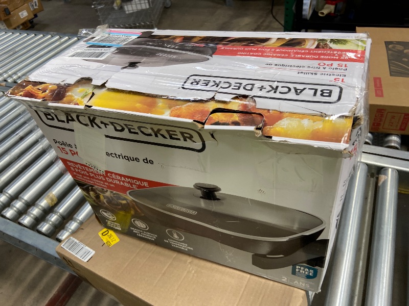 Photo 1 of **PARTS ONLY***BLACK+DECKER Electric Skillet, Variable Temperature Control, Nonstick Cooking Surface, Dishwasher Safe, Tempered Glass Lid, 12"x15"
