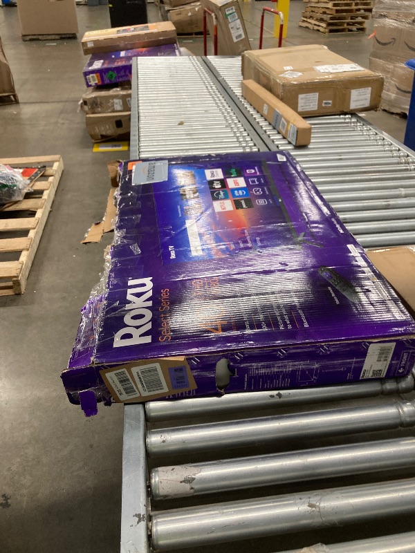 Photo 1 of ***NO REFUNDS NO RETURNS/BROKEN-PARTS ONLY*****Roku Smart TV – 40-Inch Select Series, 1080p Full HD TV – Roku TV with Voice Remote – Flat Screen LED Television with Wi-Fi for Streaming Live Local News, Sports, Family Entertainment