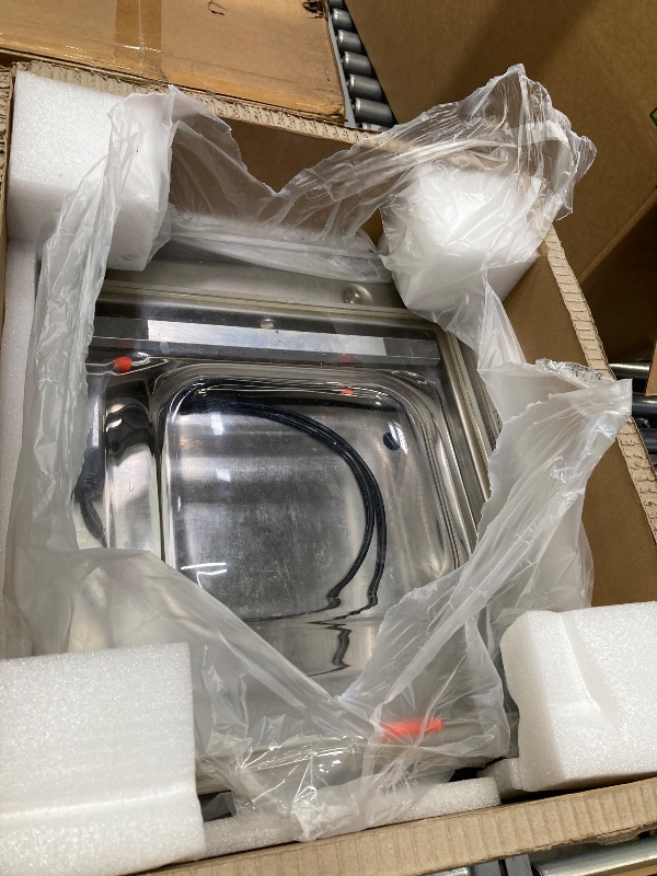 Photo 1 of ***USED*** VEVOR Chamber Vacuum Sealer, 320W Sealing Power, Vacuum Packing Machine for Wet Foods, Meats, Marinades and More, Compact Size with 12.6 in Sealing Length, Applied in Home Kitchen and Commercial Use ***SOME SCUFFS/SCRATCHES***