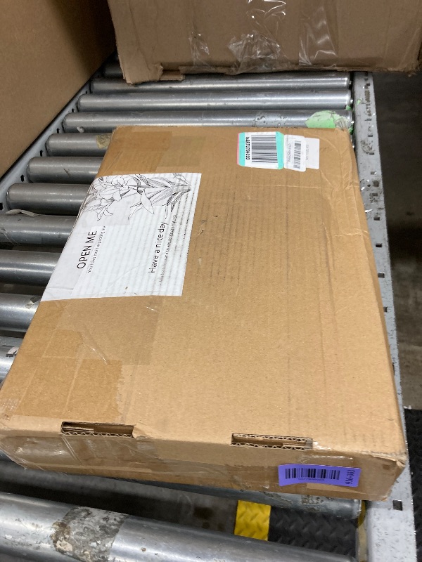 Photo 1 of **MISSING BATTERY PACK**Heated Blanket with 20000mAh 22.2W Power Bank, Large 70'' x 42'', 3 Heat Levels, 11 Heating Zones, 1-6 Hour Timer, Includes Winter Hat, Storage Bag, and Laundry Bag, Portable Battery-Powered Shawl